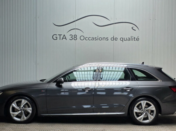 AUDI A4 AVANT