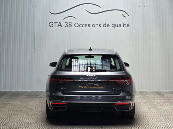 AUDI A4 AVANT