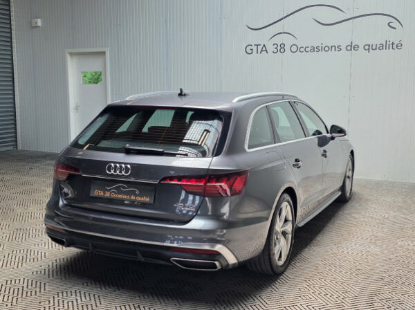AUDI A4 AVANT