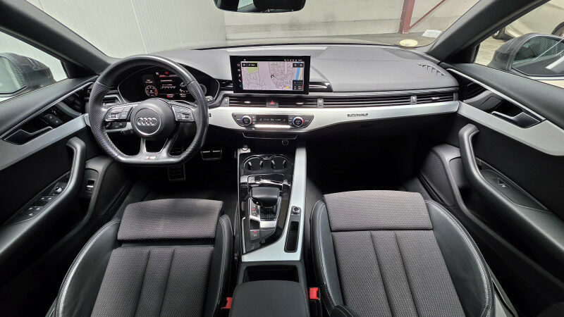 AUDI A4 AVANT