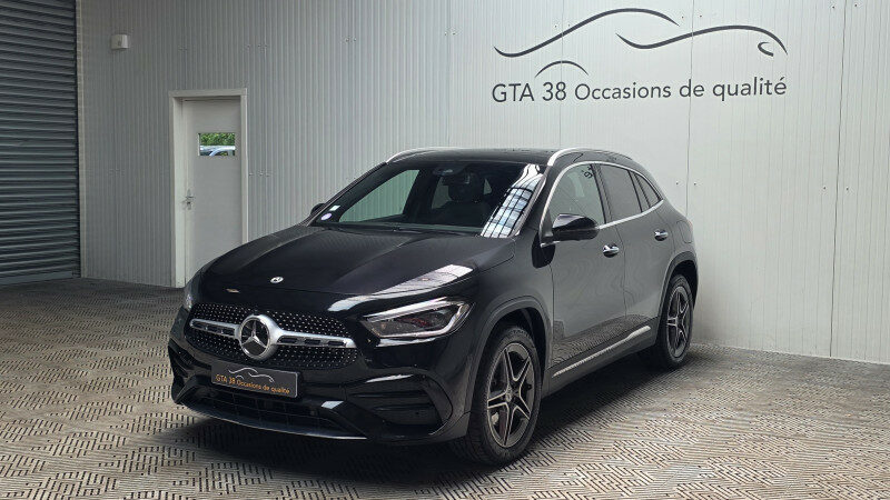 MERCEDES GLA