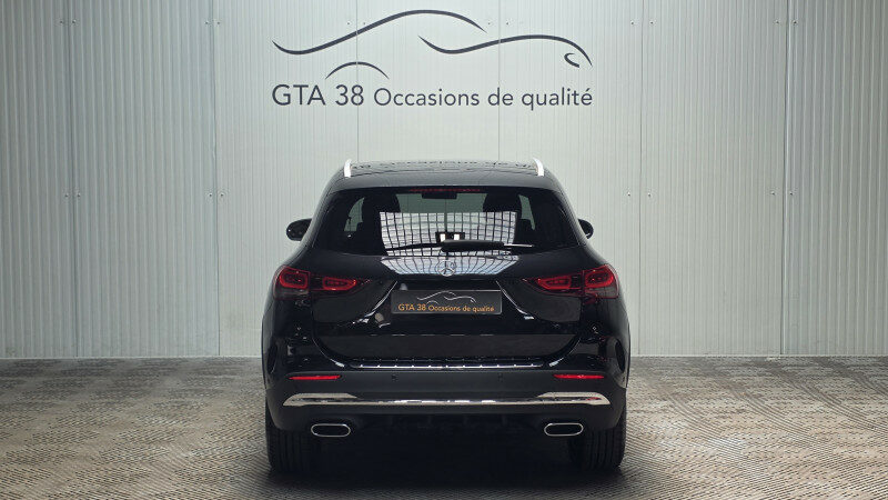 MERCEDES GLA