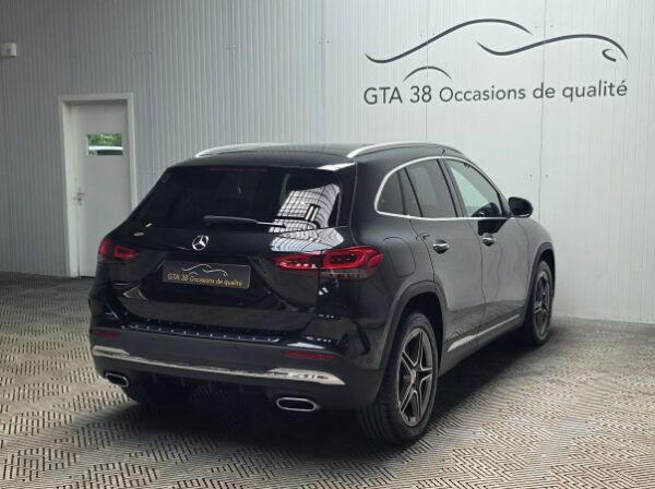 MERCEDES GLA