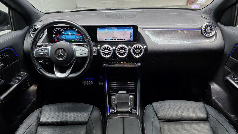 MERCEDES GLA