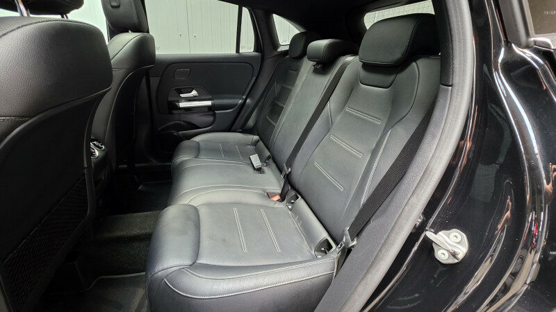 MERCEDES GLA
