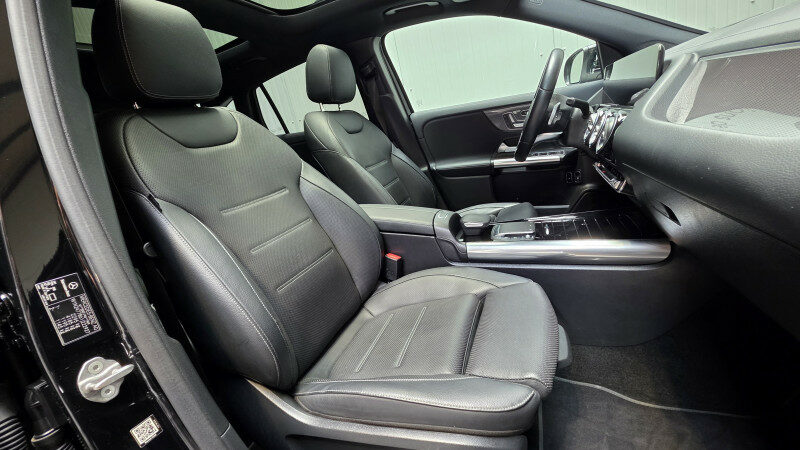 MERCEDES GLA
