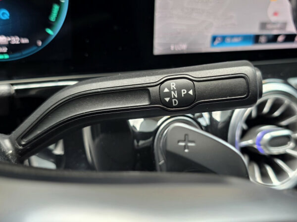 MERCEDES GLA