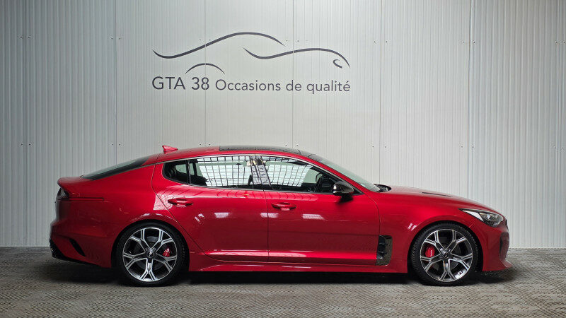KIA STINGER