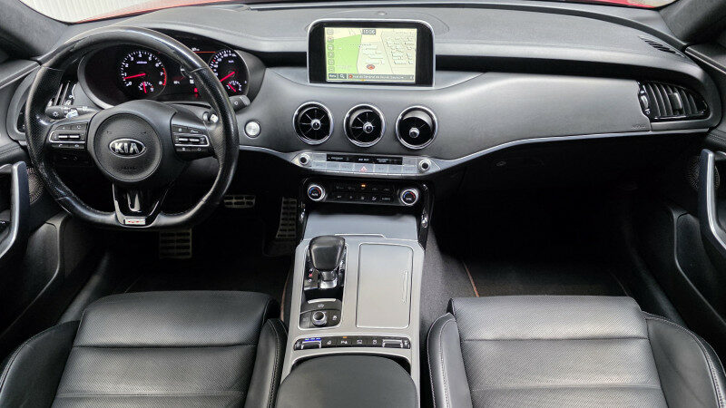 KIA STINGER