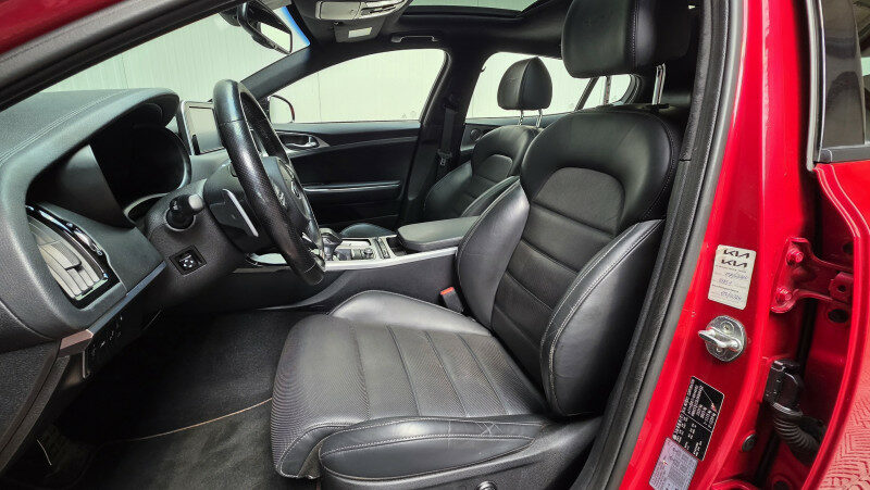 KIA STINGER
