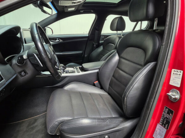 KIA STINGER
