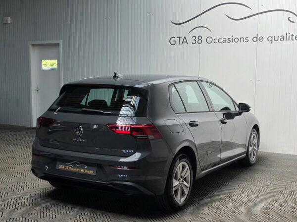 VOLKSWAGEN GOLF VIII