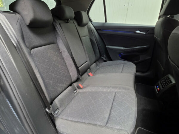 VOLKSWAGEN GOLF VIII