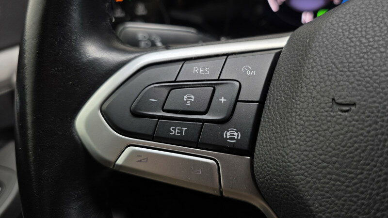 VOLKSWAGEN GOLF VIII