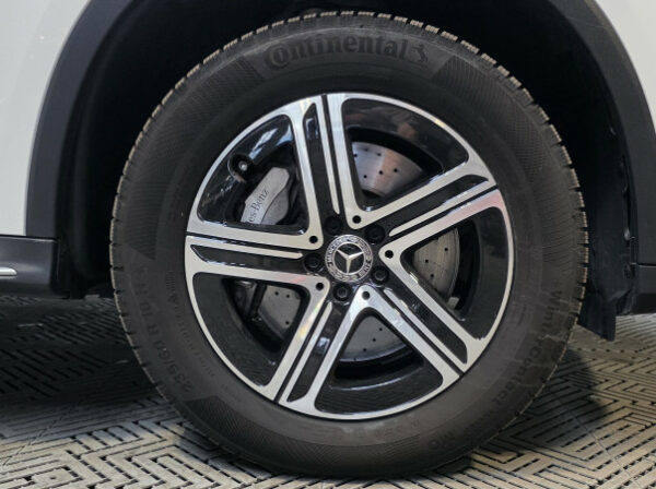 MERCEDES GLC