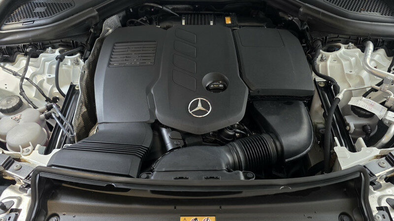 MERCEDES GLC