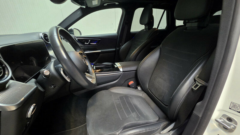 MERCEDES GLC