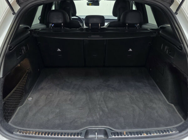 MERCEDES GLC