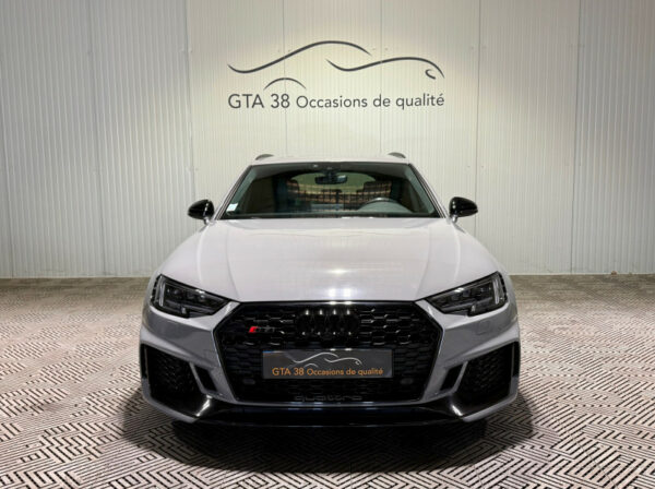 AUDI RS4 AVANT