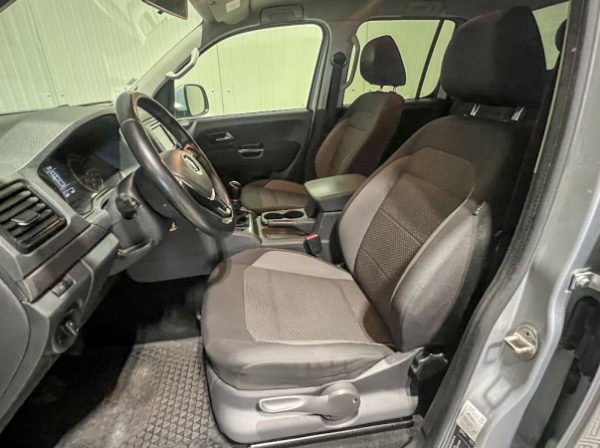 VOLKSWAGEN AMAROK