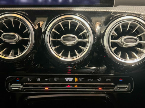 MERCEDES CLA