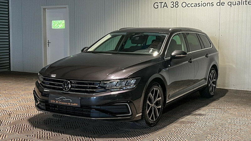 VOLKSWAGEN PASSAT SW
