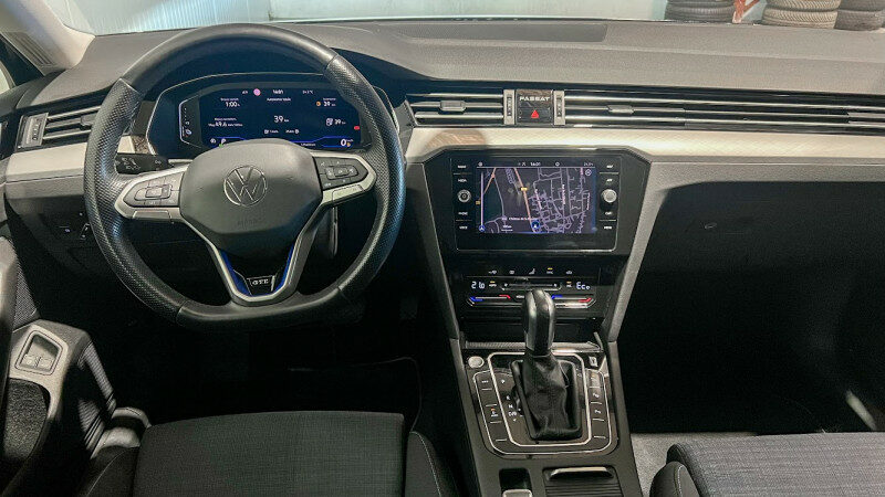 VOLKSWAGEN PASSAT SW