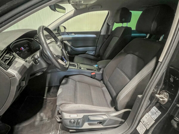 VOLKSWAGEN PASSAT SW