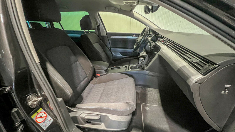 VOLKSWAGEN PASSAT SW