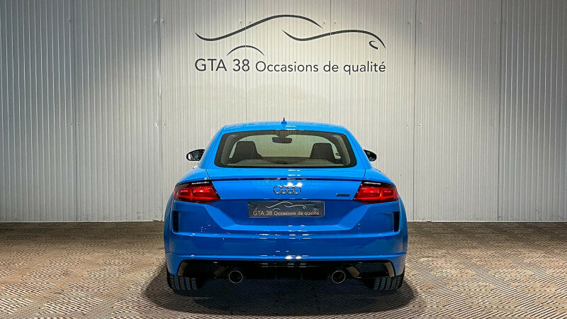 AUDI TT