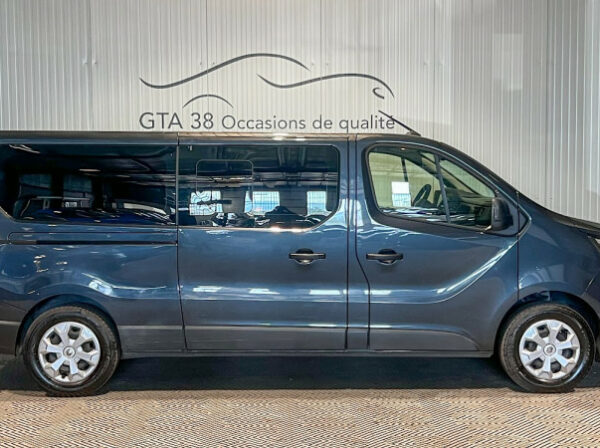 RENAULT TRAFIC III COMBI