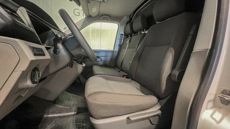 VOLKSWAGEN TRANSPORTER FG