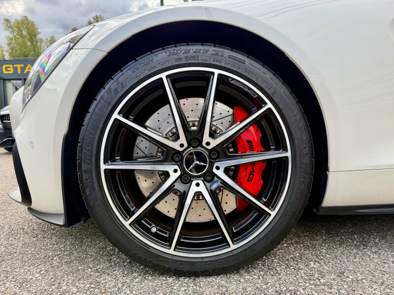 MERCEDES AMG GT