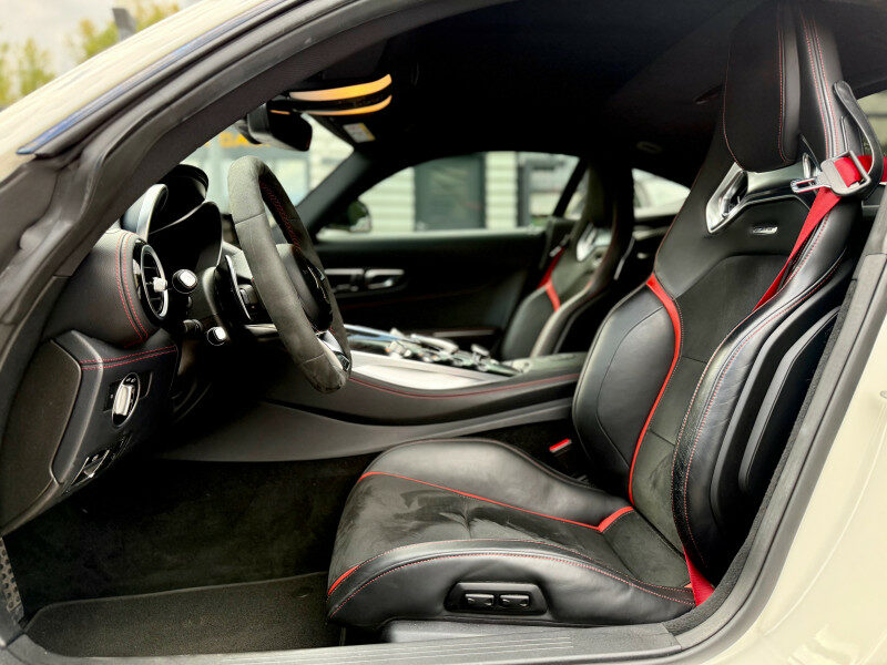 MERCEDES AMG GT