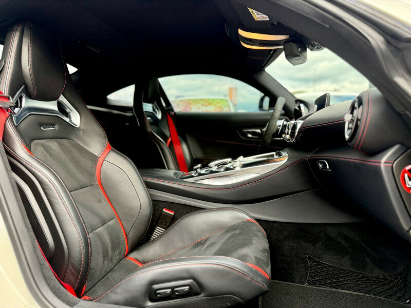 MERCEDES AMG GT