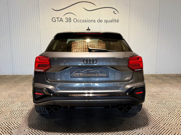 AUDI SQ2