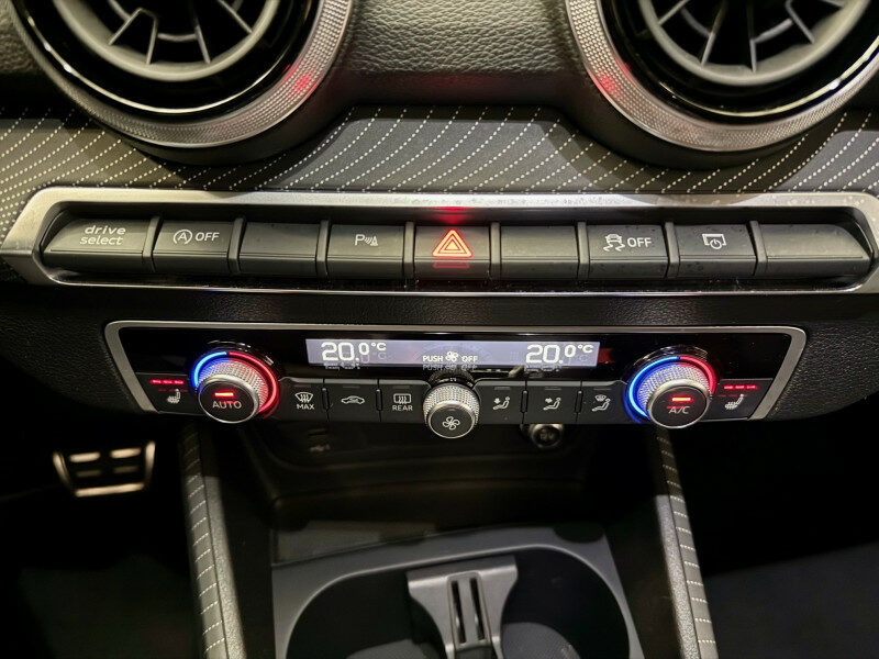 AUDI SQ2