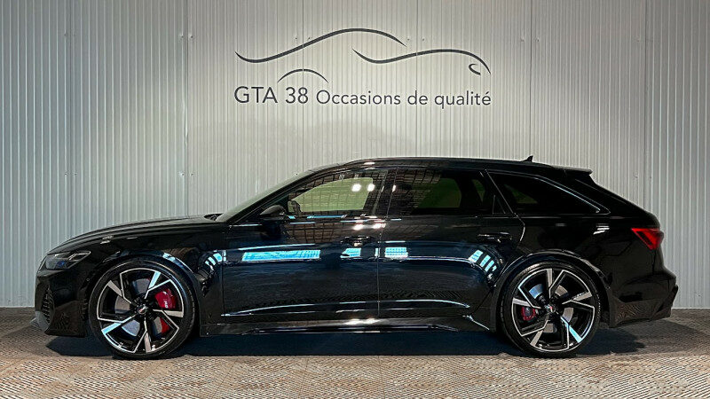 AUDI RS6 AVANT
