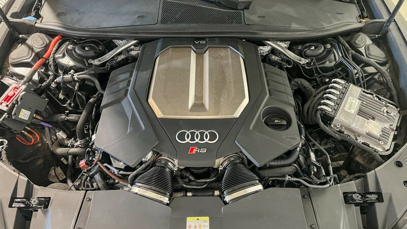AUDI RS6 AVANT