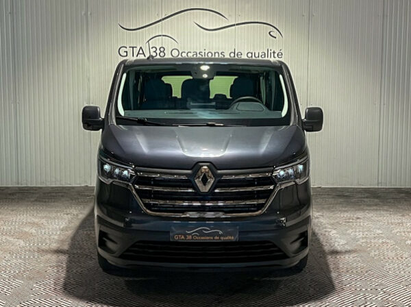 RENAULT TRAFIC III COMBI