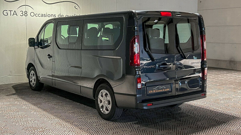 RENAULT TRAFIC III COMBI