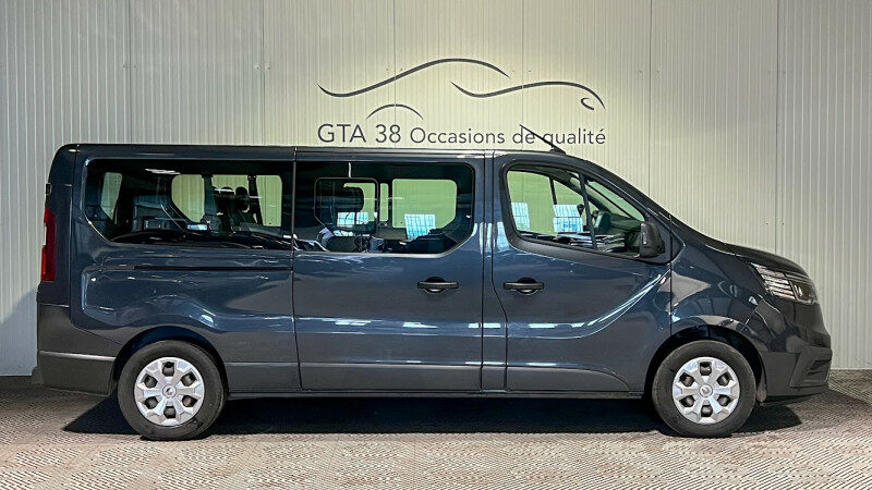 RENAULT TRAFIC III COMBI