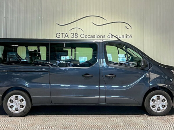 RENAULT TRAFIC III COMBI
