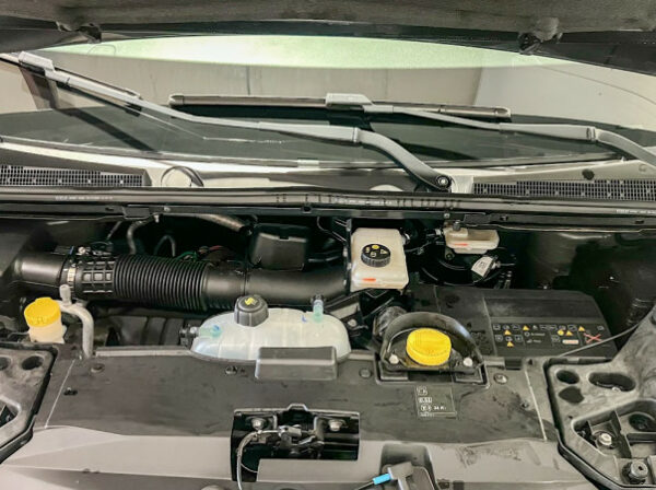 RENAULT TRAFIC III COMBI
