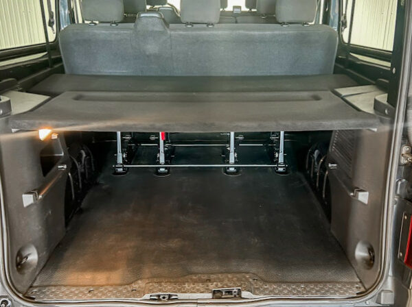 RENAULT TRAFIC III COMBI