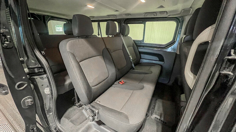 RENAULT TRAFIC III COMBI