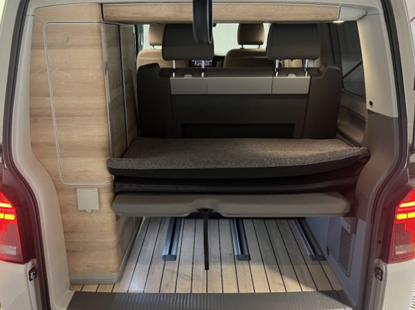 VOLKSWAGEN CALIFORNIA