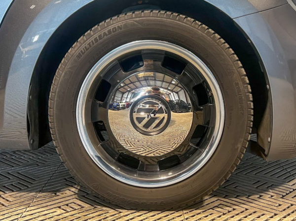 VOLKSWAGEN COCCINELLE