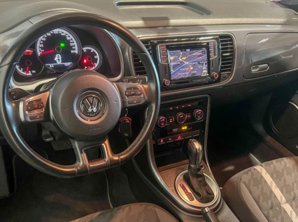 VOLKSWAGEN COCCINELLE