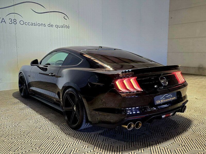 FORD MUSTANG FASTBACK